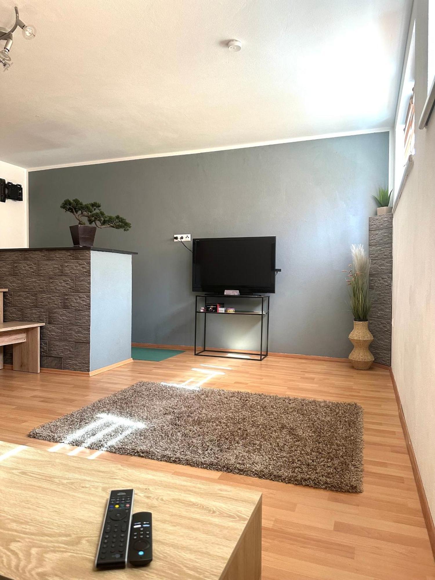 Kleine Wohnung Im Moelltal Penk Екстериор снимка